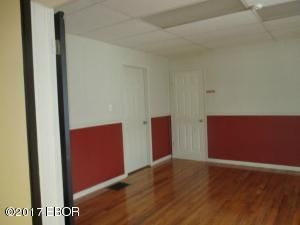 500 S Court St, Marion, IL 62959